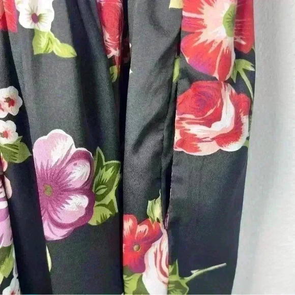 Band of Gypsies Black Floral Mini Dress with Pockets Size XS - Picture 13 of 15
